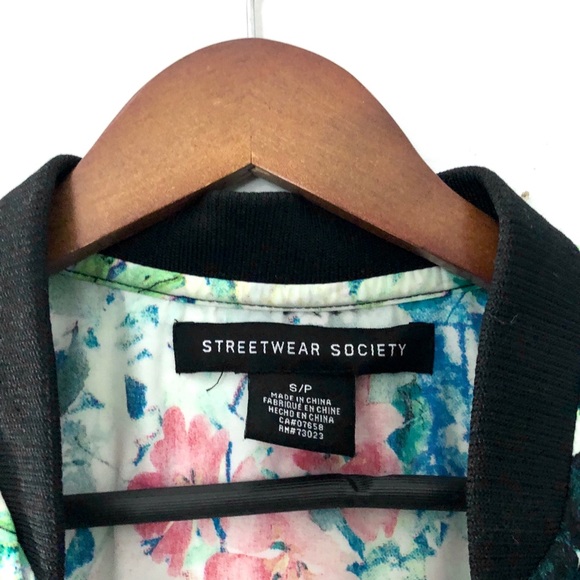 Streetwear Society Spring Floral Jacket - Picture 2 of 3